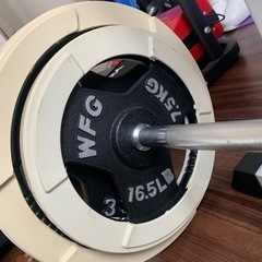 ベンチプレス　65kgウェイト付きの画像