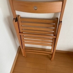 木製　折り畳み椅子の画像