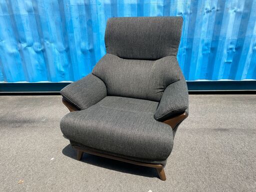 宇都宮でお買得な家具を探すなら『オトワリバース!』 【激安】② 1Pソファ ニトリ ハイバック 中古品 訳あり