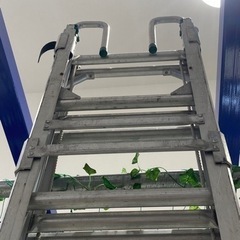 アルミ製3連伸縮はしご　サン太　◆足