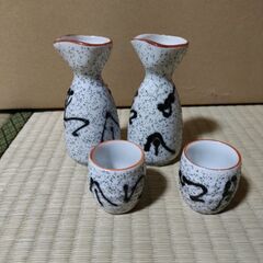 【無料】徳利とお猪口