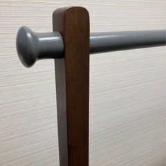 木のラックの画像