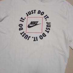 NIKE Tシャツの画像