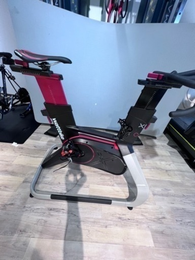 ワットバイク　wattbike ATOM X （2022年製　中古美品）