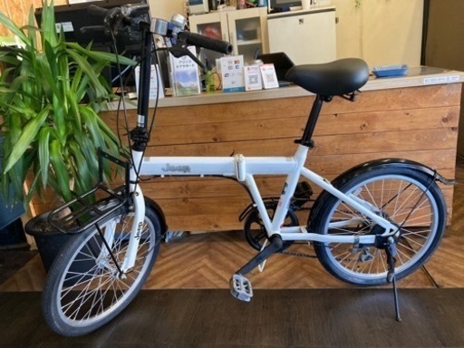 【Jeep前後タイヤ・チューブ新品！】6段変速　20インチ折りたたみ自転車　ホワイト