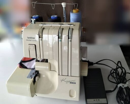 ブラザーホームロック TE4−Ｂ235　3本糸ロックミシン(中古)