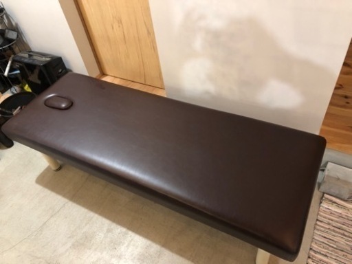 有孔 マッサージベッド 施術台 整体ベッド 直接引取り