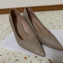 SHEIN キラキラパンプスの画像