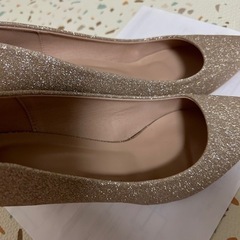 SHEIN キラキラパンプスの画像
