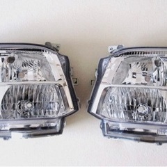 《値下げしました》【新品】ハイエース3型用　ヘッドライト　LED埋込済みの画像