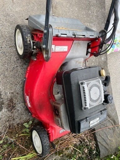 芝刈り機自走式