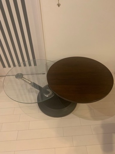 Ronald Schmitt（ロナルドシュミット）可動式ガラステーブル