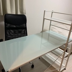 在宅用デスク(ガラス天板) 椅子付きの画像