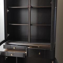  【食器棚】5/30迄に引き取り可能な方~お車横づけ30秒で積み込み～の画像