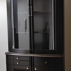  【食器棚】5/30迄に引き取り可能な方~お車横づけ30秒で積み込み～の画像