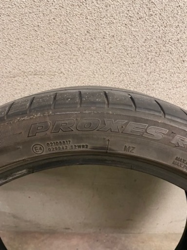 【大特価】タイヤ 215/45R18 4本1セット(値下げ無し)