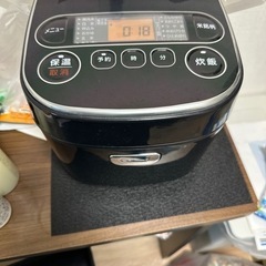 美品❗️アイリスオーヤマ炊飯器　5.5号炊き