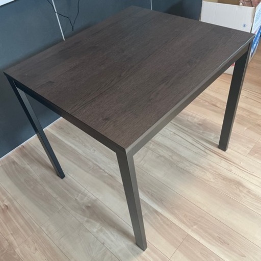 IKEA テーブル
