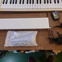 【愛品倶楽部柏店】2022年製　CASIO　カシオ　61鍵盤電子キーボード　LK-526の画像