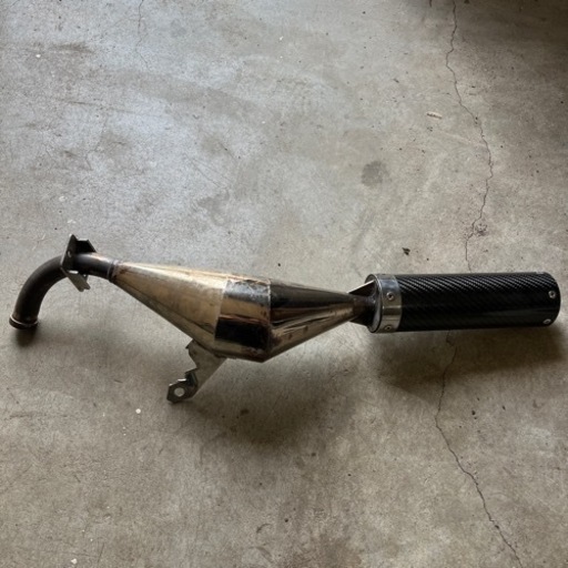 DIO？カーボンチャンバーマフラー