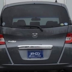 ホンダのファミリーカーとしても人気🚗電動スライドドアにバックカメラなど♪　ホンダ☆フリードの画像