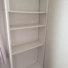 本棚ー天井突っ張り式ですの画像