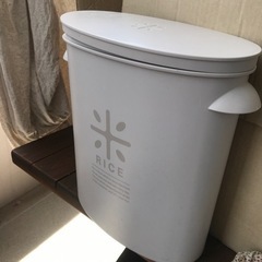 値下げ！お米箱の画像