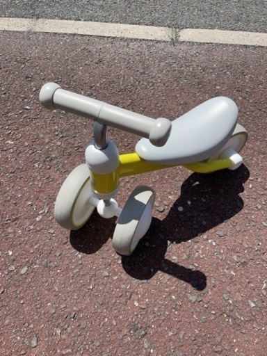 1歳から使える三輪車