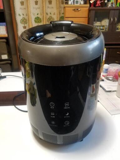 ４リットル入る　加湿器