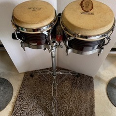 　　取引き中‼️ボンゴ　スタンドの画像