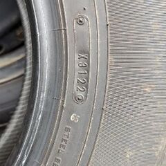 195/80r14 タイヤ四本の画像