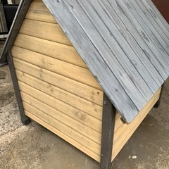 中型犬用犬小屋の画像