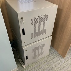 無料！！サーバーキャビネット2台セット
