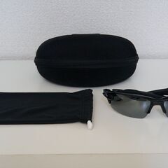 オークリー OAKLEY サングラス ケース付き ポラライズド