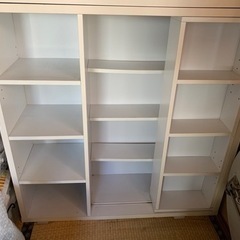 白スライド式片側2列本棚②、商談中の画像