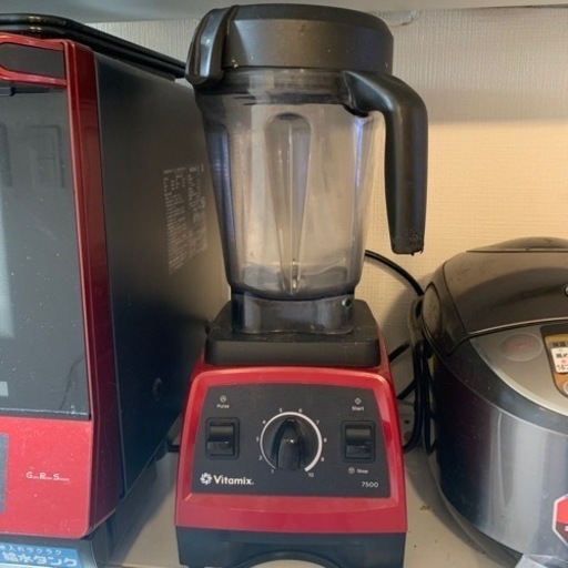 お取引中⭐️vitamix バイタミックス　ミキサー　赤