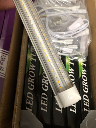 LEDグロウライト120cm 40pc T8-120CM-36W