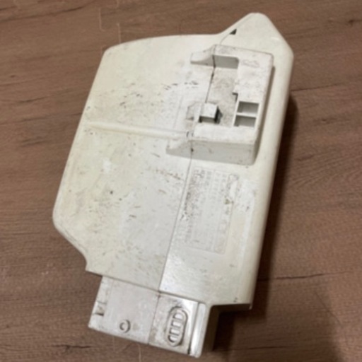 【受け渡し決定】YAMAHA ヤマハ 12.8ah バッテリー  白