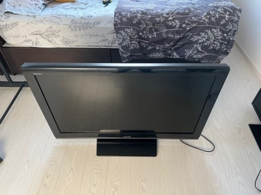 液晶テレビ