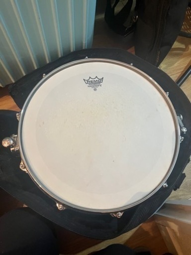 スネアドラム、チャイナシンバル18インチ、その他ドラムの小物