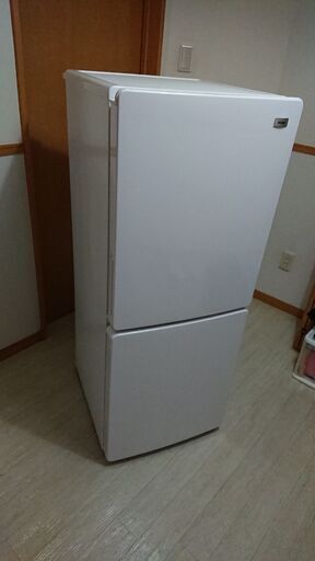 冷凍冷蔵庫(使用年数1年)を格安で譲ります