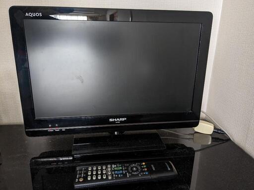 19型ワイドテレビ　リモコン付き　シャープ製　AQUOS