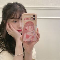 【新品未使用】iPhone11Pro/5.8インチstrawberry Ilustrator  アイフォン ショルダー ストラップ ストラップホール シリコン製 キャラクター 小型 薄型 軽量 ショルダー カバー ケース 韓国 BLACKPINK おしゃれ かわいい インスタ VLOG アニメ TikTok Instagram  iPhone 11 Pro / 11 / SE 第3世代 / SE 第2世代 / XS / XR / X / 8 / 7の画像
