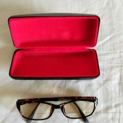 ブルーライトカット眼鏡  &  眼鏡ケースの画像