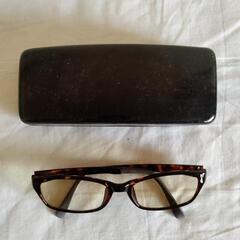 ブルーライトカット眼鏡  &  眼鏡ケースの画像