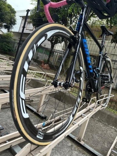 FFWD F4R タイヤセット