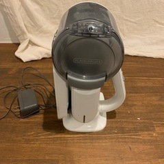 ブラックアンドデッカー　コードレス掃除機
