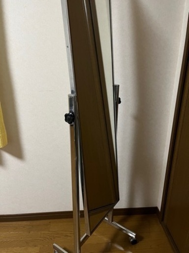 最終価格！スタンドミラー　全身鏡　キャスター付き　店舗什器