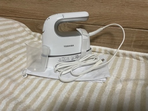 新品！　東芝  TOSHIBA  衣類スチーマー