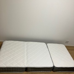 三つ折りマットレス　シングルの画像